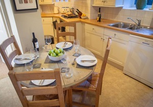 The Beeches - Chatsworth Apartment No 1 - Sleeps 4