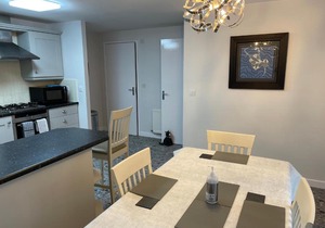 The Beeches - Serviced Duplex Apartment