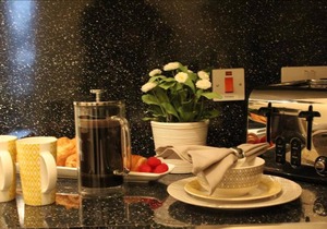 The Berwyn - Berwyn House - Central Wrexham - Sleeps Up to 7