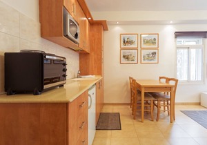 The Blue is a one-bedroom apt, on upper floor with a sleeping up to 4 guests.