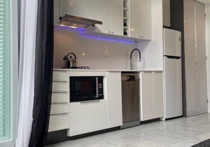 'The Cabana' /Loft, Brand New, Garden Setting, Private, Peaceful, Erskineville