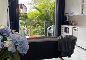 'The Cabana' /Loft, Brand New, Garden Setting, Private, Peaceful, Erskineville