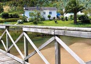 The Cliffs - Esteiro Saltwater Beach