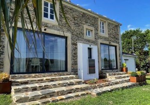 The Cliffs - Picon Seaside Cottage