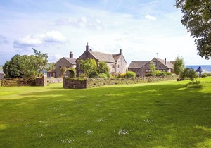 The Farmhouse - UK4188
