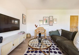 The Finchley Bolthole - Delightful 2BDR Flat