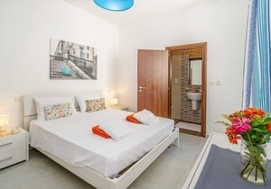 The Hillock North B10