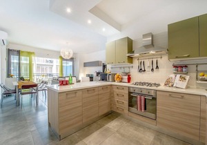 The Hillock North D6