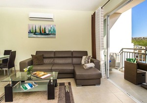 The Hillock North F8