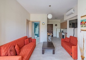 The Holiday House 1