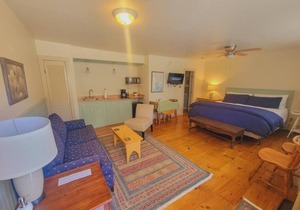 The Isaac Evans - Inn on the Harbor