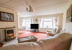 The Lodge, OLD BUCKENHAM