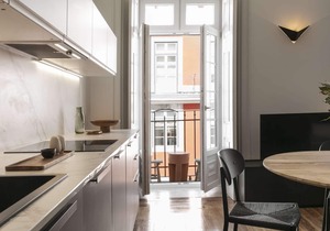 ✨The Love Box: Design and Upscale Apartment with Balcony at Downtown