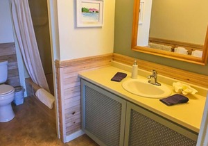 The Mary Day - Inn on the Harbor