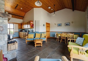 The Moor by Creevy Cottages are 1 minute to pier/sea