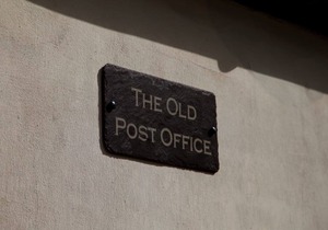 The Old Post Office - Bright & Modern 4BDR Townhouse with Private Garden
