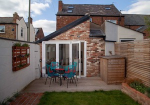 The Old Post Office - Bright & Modern 4BDR Townhouse with Private Garden
