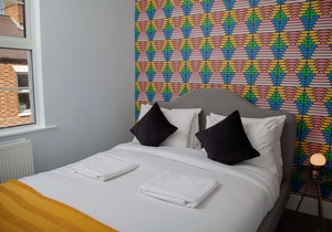 The Old Post Office - Bright & Modern 4BDR Townhouse with Private Garden