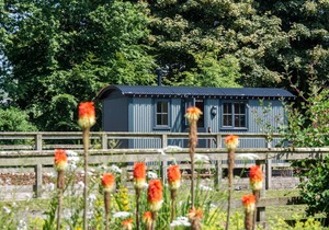 The peaceful position surrounded by stunning countryside and beautiful walks.