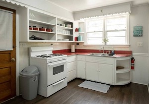 The Roosevelt House: Big Deck Fast WiFI Near Lake