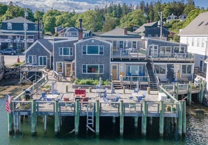 The Roseway - Inn on the Harbor