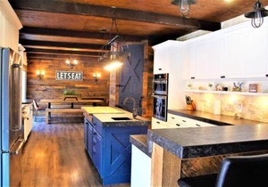 The Rustic Inn - Family friendly, Close to Fiesta Texas, SeaWorld, Riverwalk and more
