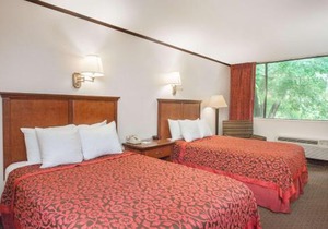 The Schenectady Inn & Suites