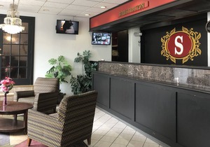 The Schenectady Inn & Suites