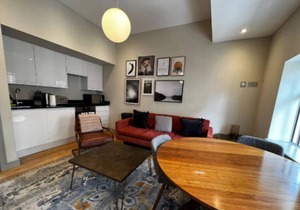 The Soho Loft - Elegant & Modern 1BDR in Soho