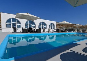 Thirassia Paradise Suites