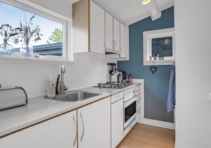 This appealing vacation home is the right choice for an unforgettable vacation by the sea!