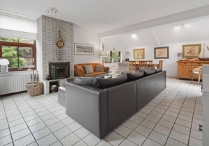 This luxurious and cozy holiday home offers lots of comfort for a wonderful, relaxed holiday.