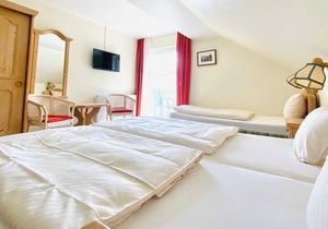Three bed room - Landhotel Edersee