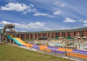 Three Bedroom Deluxe Luxury Condo, Glacier Canyon (2091903)