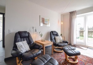 Three-Bedroom Holiday Home in Farvang