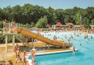 Three-Bedroom Holiday Home In Vledder