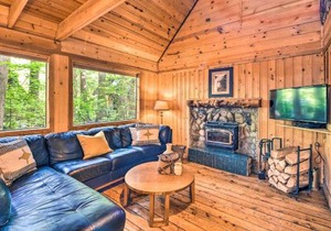 Three Enchanting Riverfront Cabins Hot Tub Access