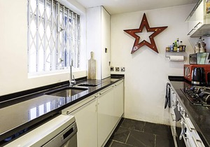 Three Storey ClaphamTownhouse
