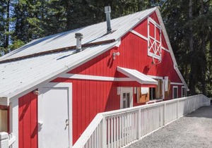 Thunderbird Studio Cabin 3