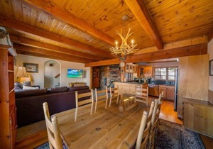Timber Ridge #2 - Ski in/Ski Out to Eagle Lodge - right by trail out