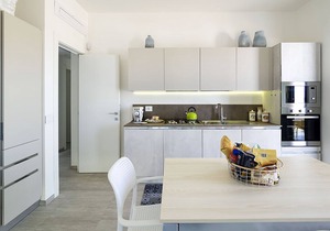 Timo, Villa for 6 People on the Sea with Pool and Jacuzzi