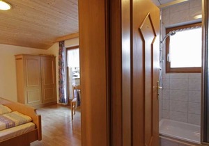 Top 2 - House Alpenrose