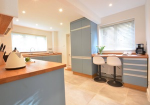 TOWN FARM HOUSE, ORFORD, pet friendly, with open fire in Orford
