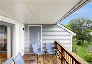 Townhome w/Bonus Loft, High-Speed WiFi, Partial AC & Full Kitchen