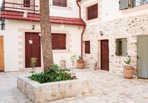 Traditional Villa Priotissa