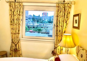 Tranquil Room In The City
