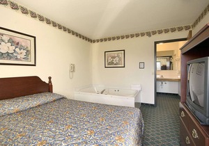 Travelodge by Wyndham Hudsonville