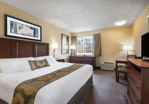 Travelodge by Wyndham San Francisco Bay