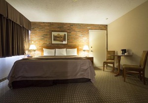 Travelodge by Wyndham Thunder Bay ON