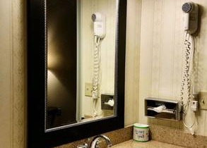 Travelodge by Wyndham Watertown